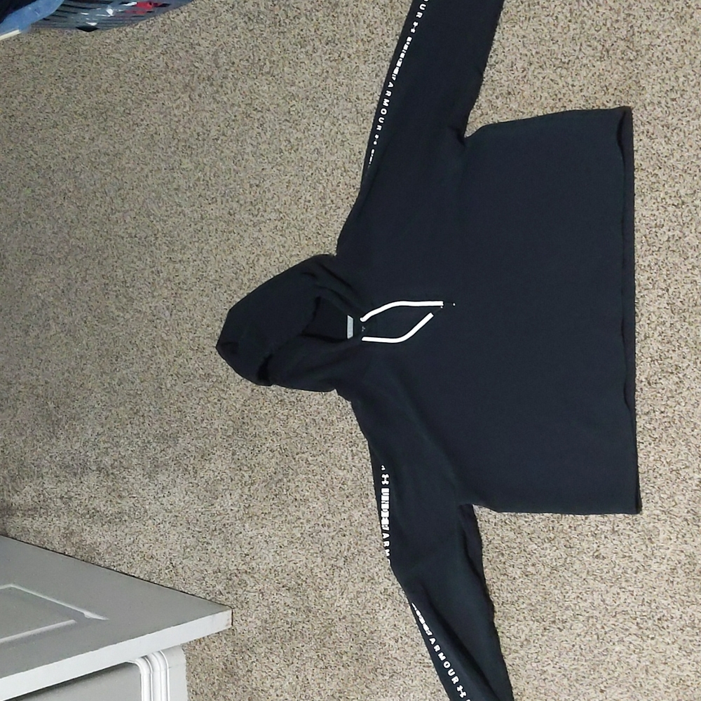 Under Armour black crop hoodie